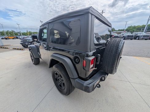 Used 2020 Jeep Wrangler Sport image 6