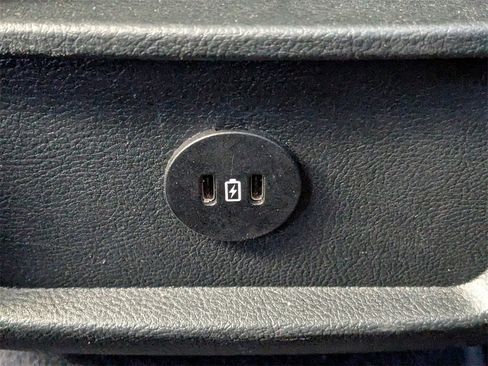 Used 2024 Ford Edge SEL image 14