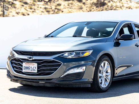 Used 2019 Chevrolet Malibu Hybrid FWD image 5