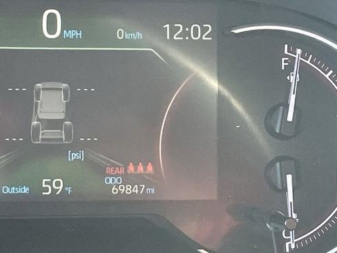 Used 2024 Toyota RAV4 LE image 9