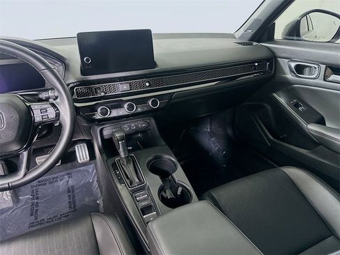 Used 2022 Honda Civic Sport Touring image 19