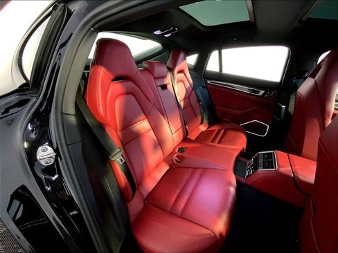 Certified 2023 Porsche Panamera 4 Platinum Edition AWD/4WD image 23