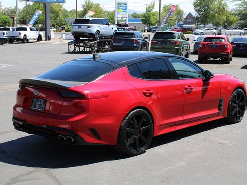 Used 2018 Kia Stinger GT2 AWD/4WD image 10