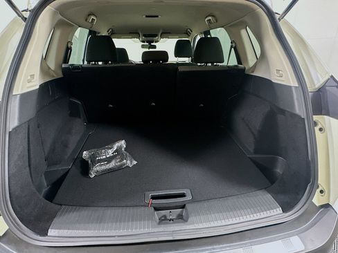 Used 2023 Nissan Rogue SV image 27