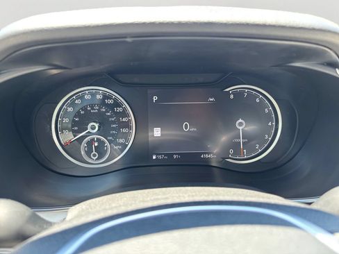 Used 2025 Genesis G70 2.5T AWD/4WD image 29