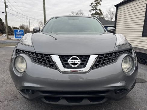 Used 2017 Nissan Juke S image 2