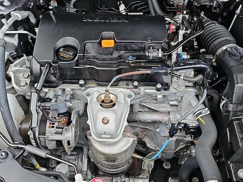 Used 2023 Honda HR-V LX image 28