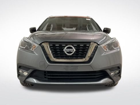 Used 2019 Nissan Kicks SR image 5