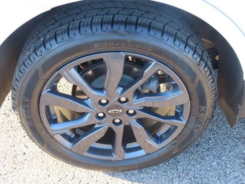 Used 2024 Chevrolet Equinox RS AWD/4WD image 13