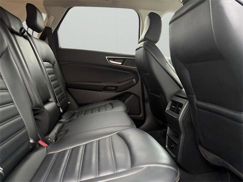 Used 2024 Ford Edge SEL image 10