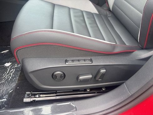 New 2025 Volkswagen GTI SE image 26