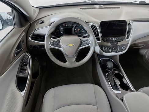 Used 2022 Chevrolet Malibu LS w/ Driver Confidence Package FWD image 5