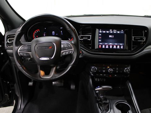 Used 2024 Dodge Durango SXT image 2
