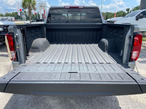 Used 2024 GMC Sierra 1500 SLT w/ SLT Premium Plus Package AWD/4WD image 20