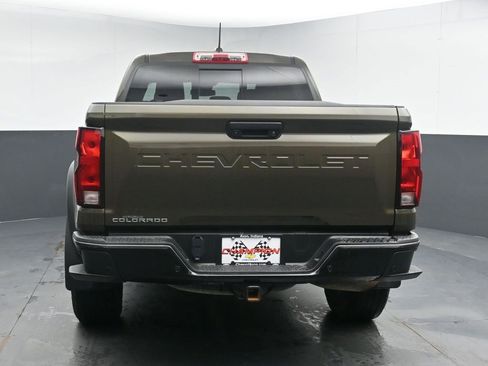 Used 2023 Chevrolet Colorado Trail Boss image 7