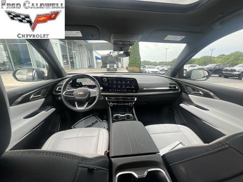 Used 2026 Chevrolet Traverse High Country w/ LPO, Floor Liner Package FWD image 26