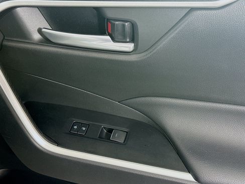 Used 2023 Toyota RAV4 XLE FWD image 29