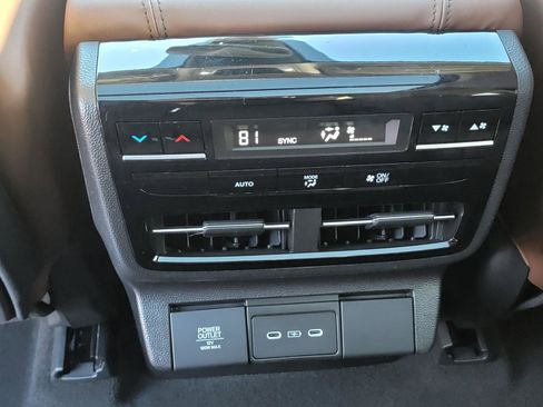 Certified 2025 Acura MDX SH-AWD w/ Technology Package image 21