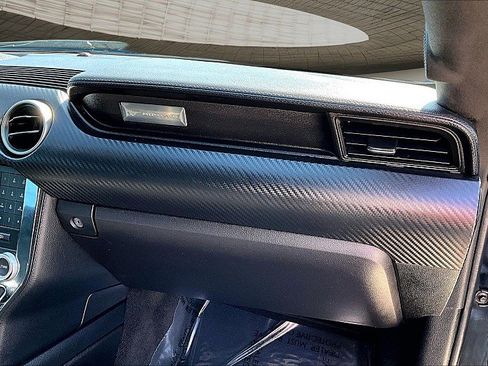 Used 2018 Ford Mustang Coupe image 16