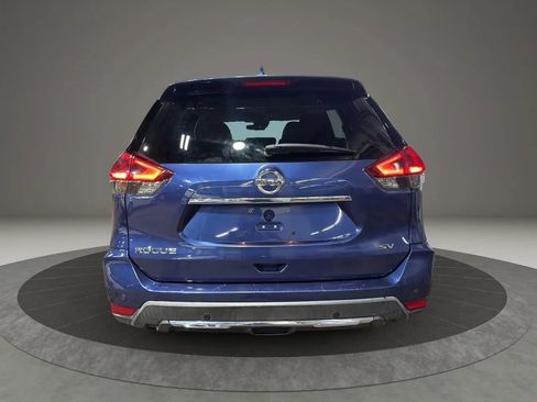 Used 2019 Nissan Rogue SV image 6
