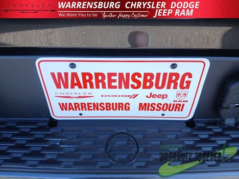 New 2026 RAM 1500 4x4 Crew Cab image 33