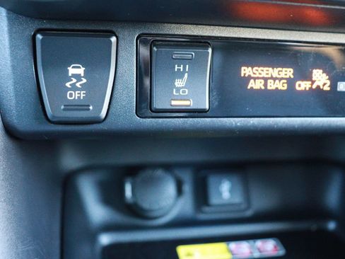 Used 2022 Toyota RAV4 XSE AWD/4WD image 20