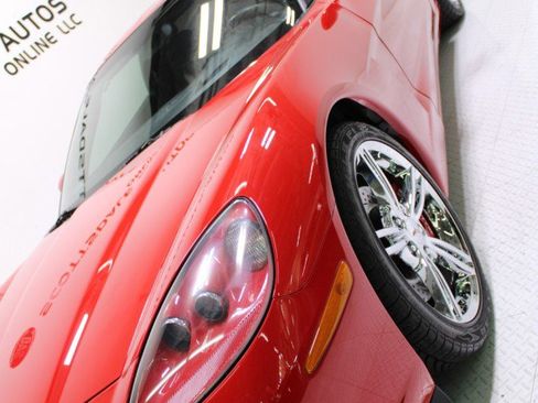 Used 2006 Chevrolet Corvette image 12