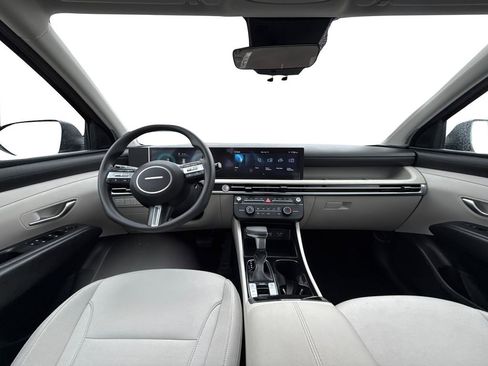 Certified 2025 Hyundai Tucson SE AWD/4WD image 17