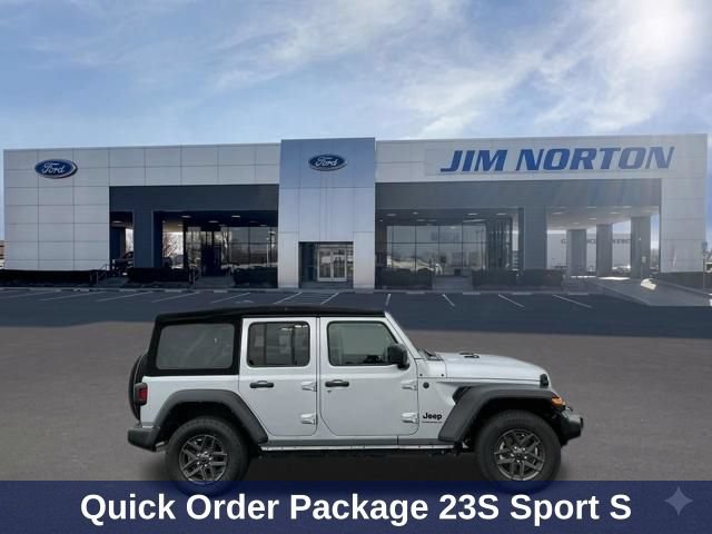Used 2024 Jeep Wrangler Unlimited Sport AWD/4WD image 3