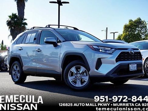 Used 2022 Toyota RAV4 XLE w/ Convenience Package FWD image 1