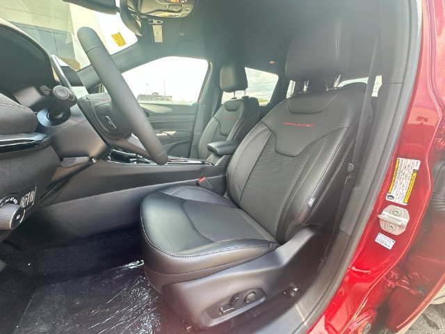 New 2026 Jeep Compass Trailhawk AWD/4WD image 14