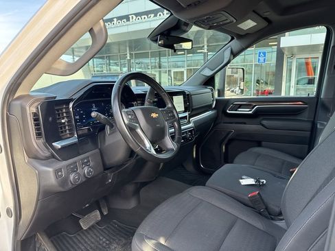 Used 2024 Chevrolet Silverado 2500 LT image 11