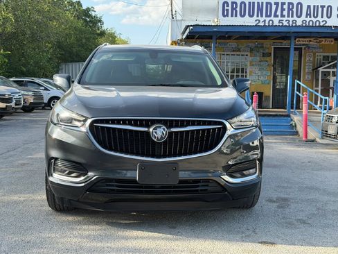 Used 2019 Buick Enclave Essence FWD image 3