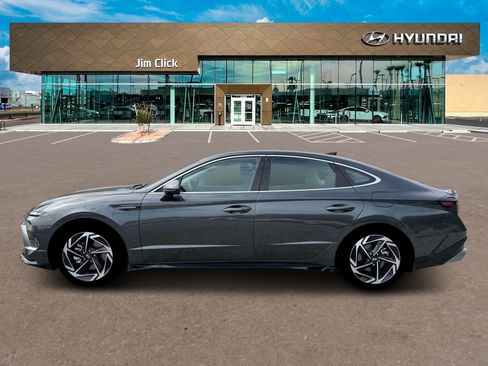 New 2026 Hyundai Sonata SEL FWD image 3