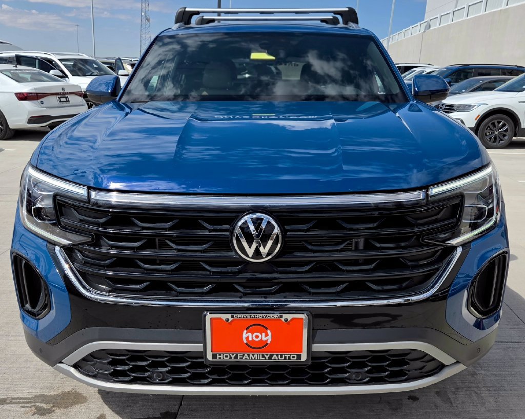 Certified 2026 Volkswagen Atlas Cross Sport SE FWD image 4
