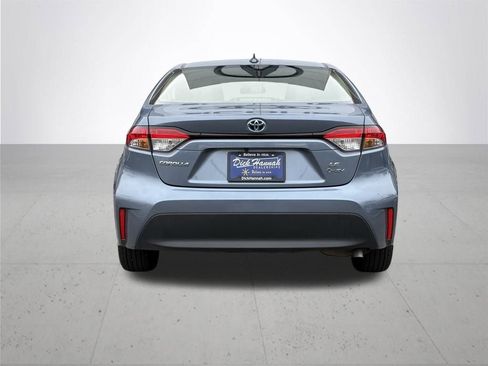 Used 2025 Toyota Corolla LE image 6