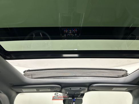 Used 2019 Lincoln Navigator Reserve image 19