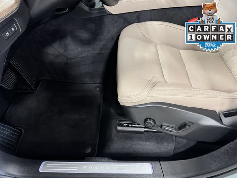 Used 2026 Volvo XC90 T8 Plus w/ Protection Package Premier AWD/4WD image 18