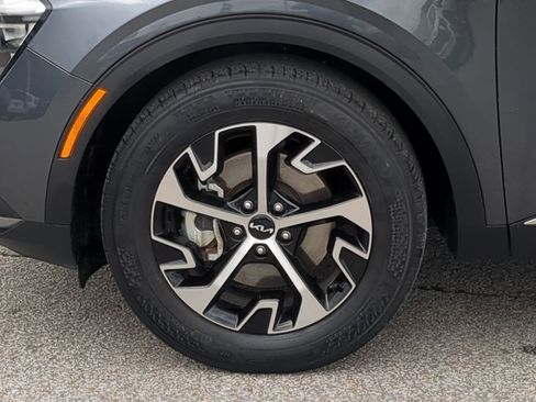 Certified 2023 Kia Sportage EX image 10