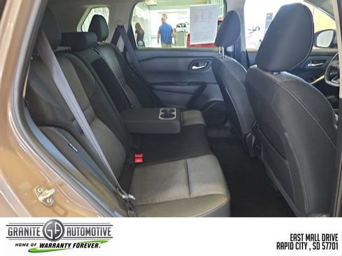 Used 2025 Nissan Rogue SV AWD/4WD image 35
