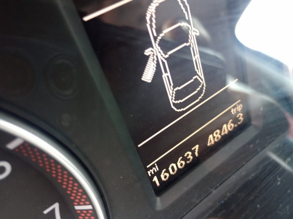 Used 2014 Volkswagen Passat 1.8T SEL Premium FWD image 2
