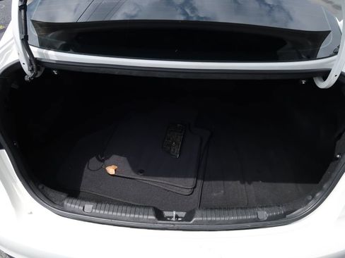 Used 2018 Kia Forte LX image 11