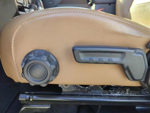 Used 2022 Jeep Wrangler Unlimited Sahara image 24