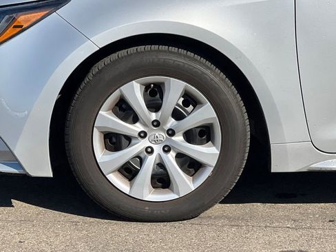 Used 2025 Toyota Corolla LE FWD image 25