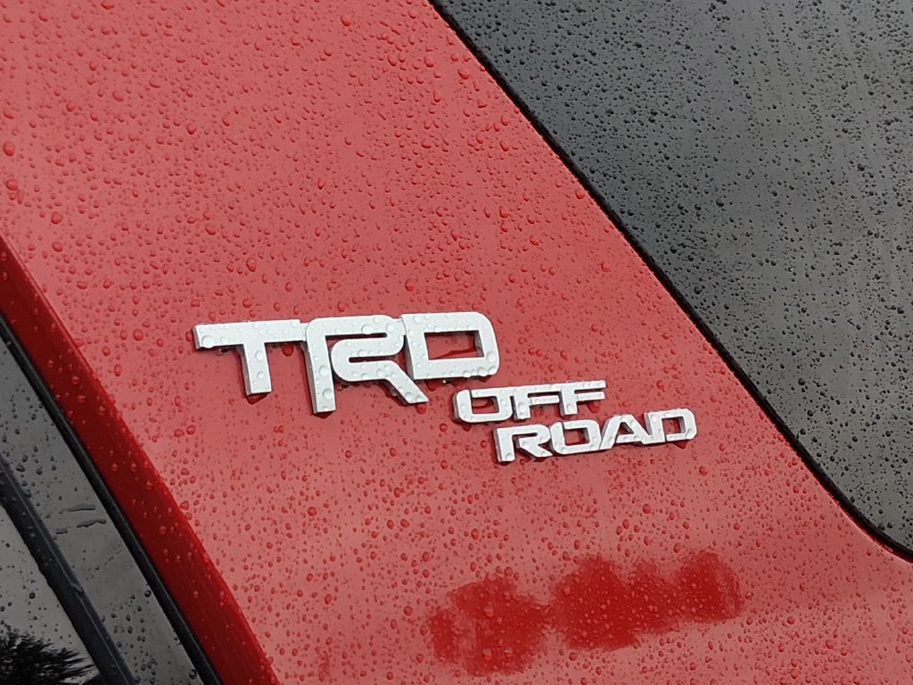 Used 2019 Toyota 4Runner TRD Off-Road AWD/4WD image 18