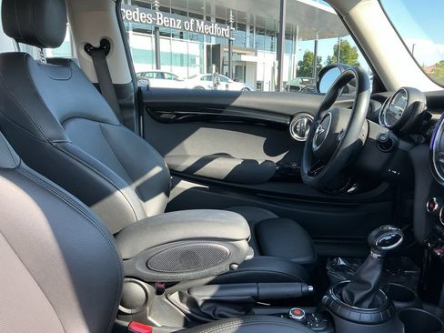 Used 2017 MINI Cooper S FWD image 18