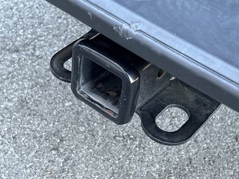 Used 2023 Jeep Gladiator Sport image 18