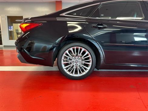 Certified 2022 Toyota Avalon Limited w/ Advanced Safety Package FWD image 29