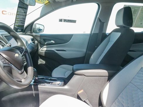 Used 2020 Chevrolet Equinox LS image 17