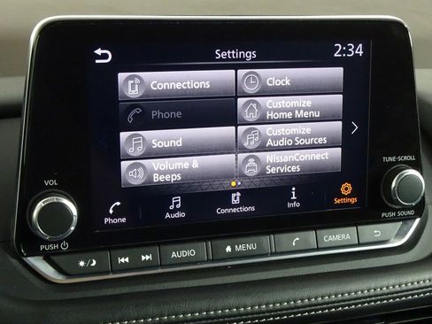 Used 2023 Nissan Rogue SV image 37